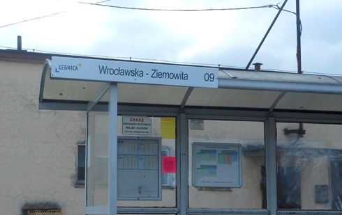 Miejskie przystanki autobusowe z nowymi nazwami 